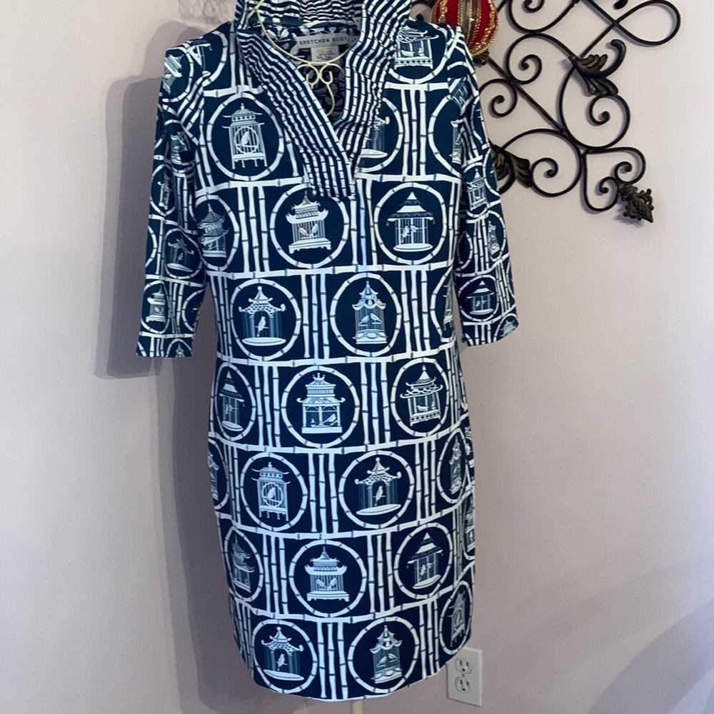 Beautiful, sassy, fun, dress, stretchable, nice material, smoke & pet free home